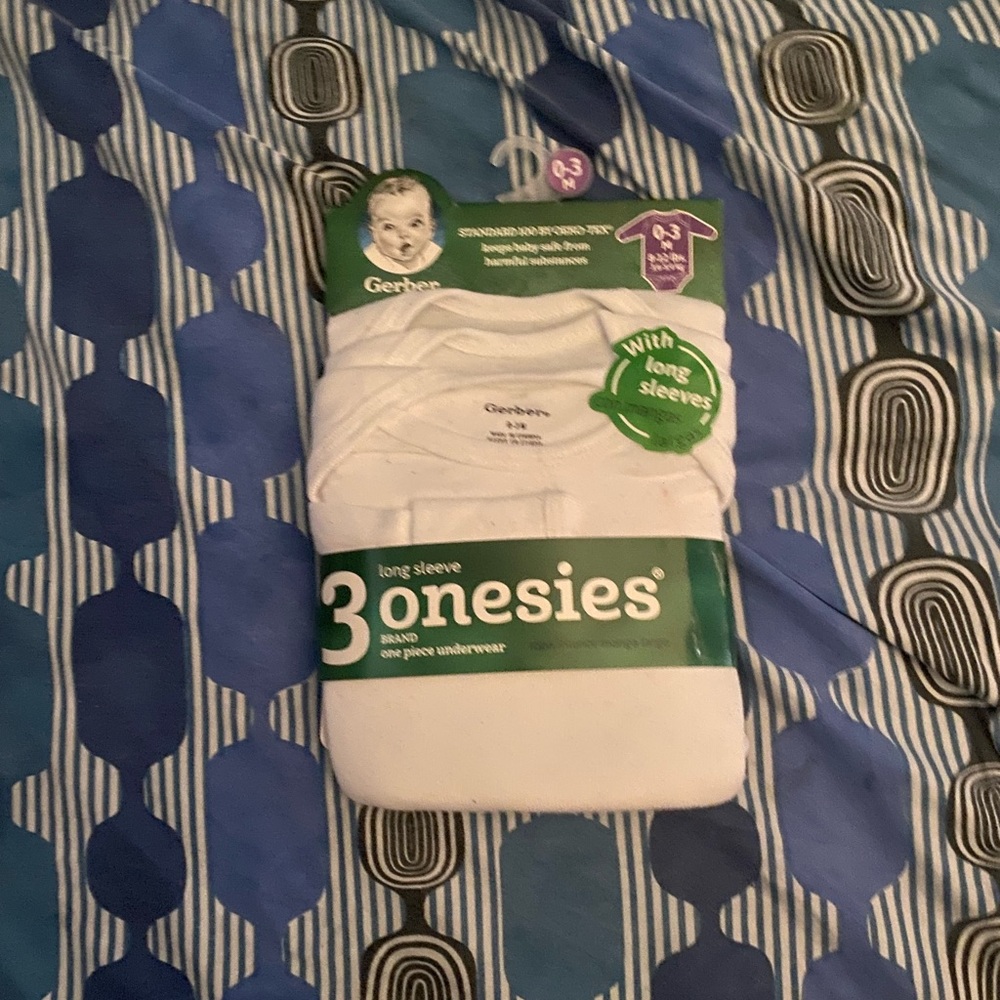 Baby clothing